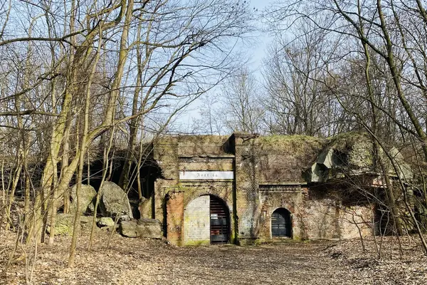 Ruiny fortów poznań