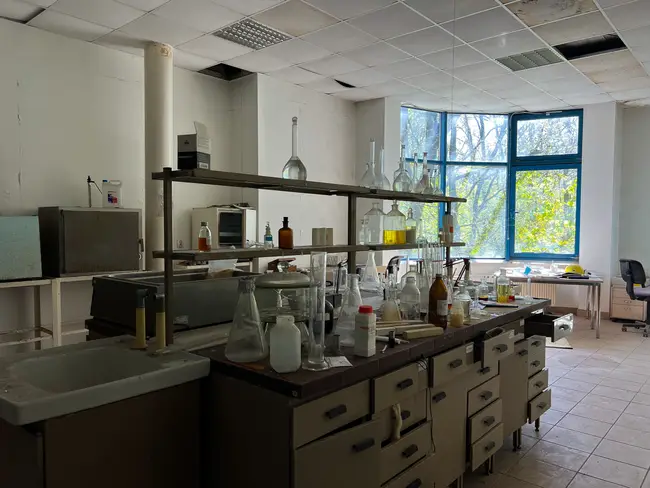 Laboratorium w pachnącej fabryce - Najlepsze Fotografie z Urbexow - iDraws - photo 8/35