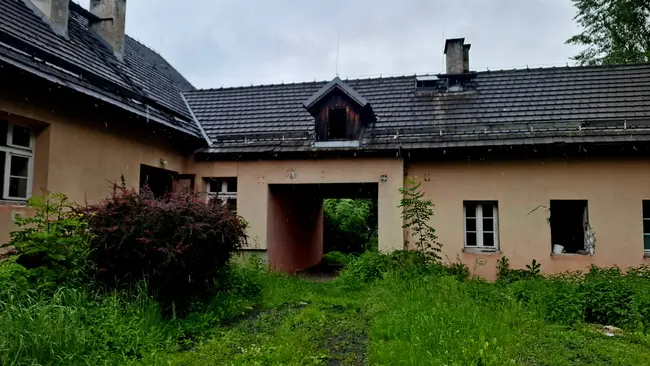 Mroczny dworek - zdjęcie 26/27