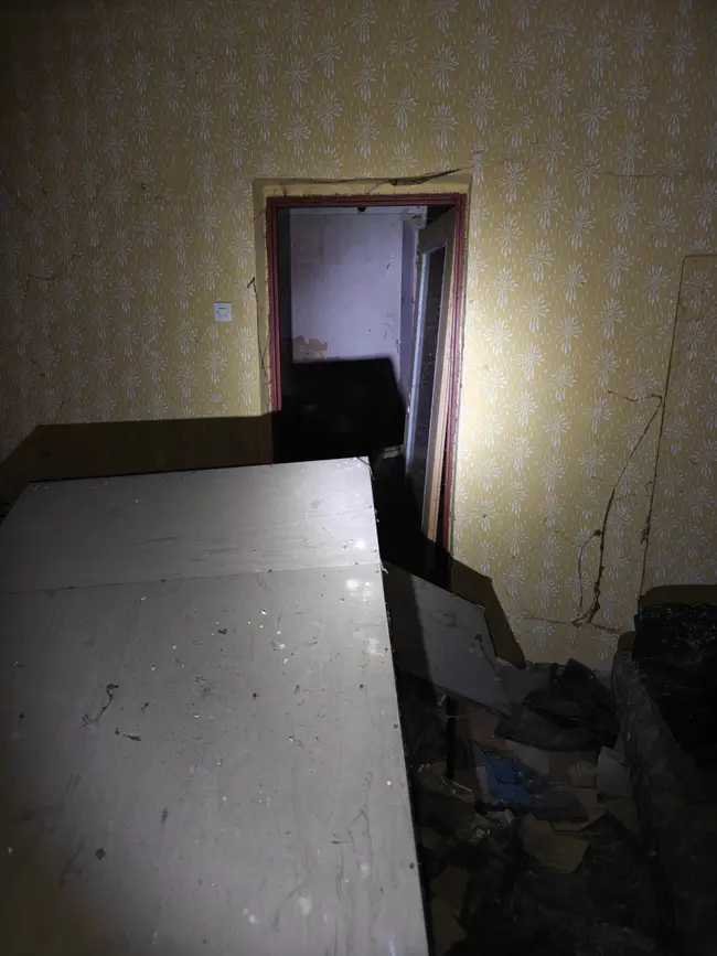 Opuszczone domki letniskowe z basenem - zdjęcie 7/12