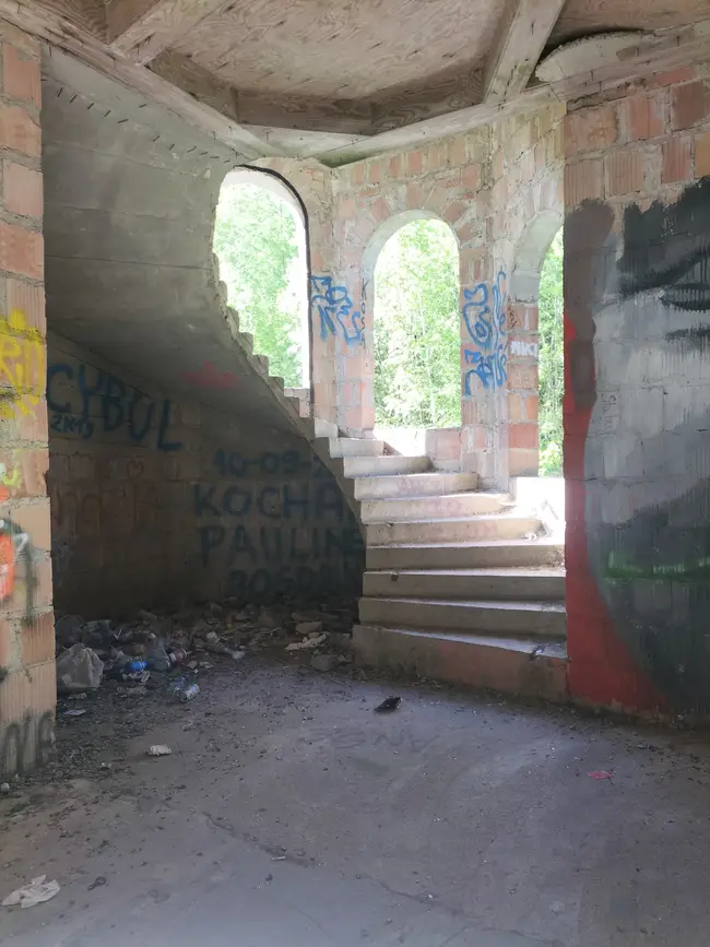 Zamek Łapalice - zdjęcie 15/15