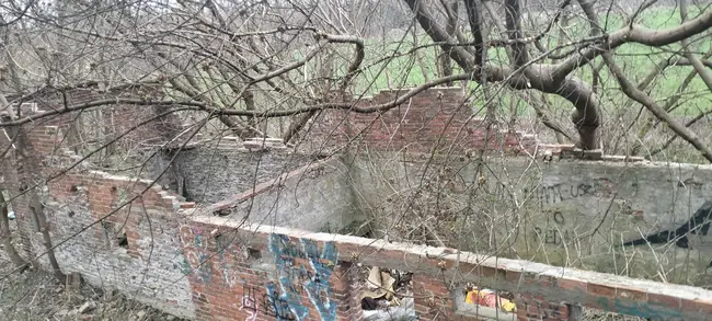 Lone Wolf Urbex - zdjęcie 1/19