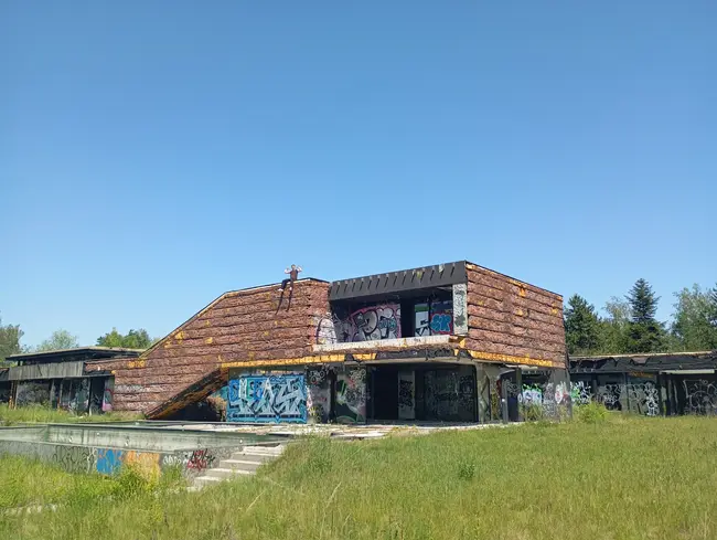 Lone Wolf Urbex - photo 47/89