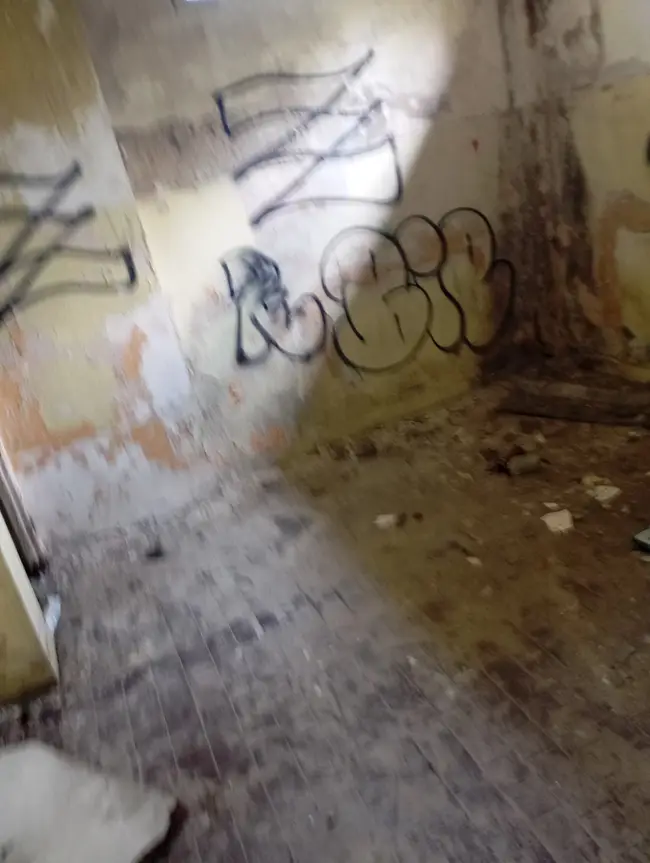 Lone Wolf Urbex - photo 53/89