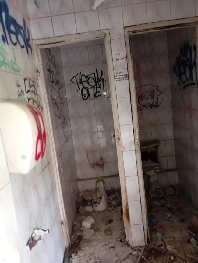 Lone Wolf Urbex - photo 55/89