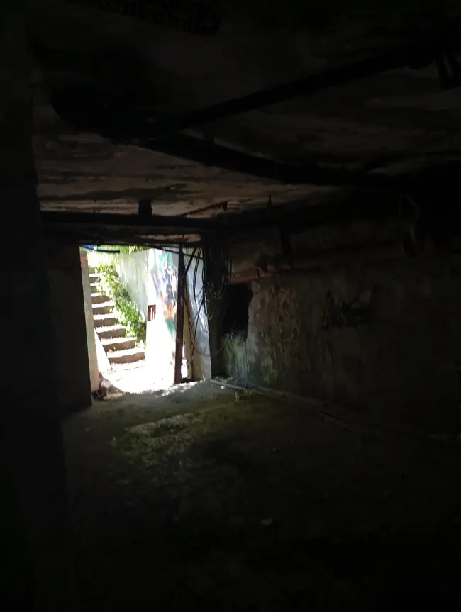 Lone Wolf Urbex - photo 64/89