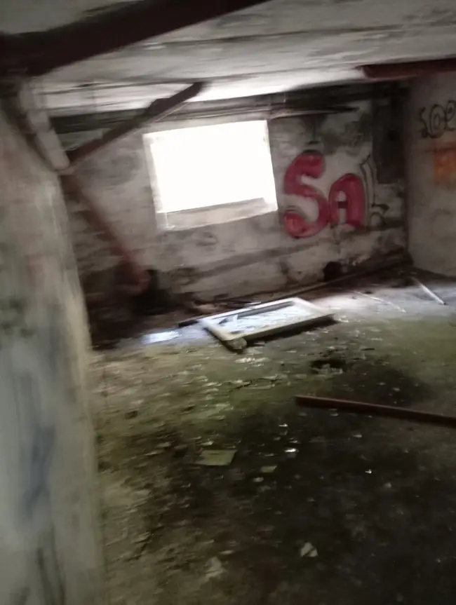 Lone Wolf Urbex - photo 67/89