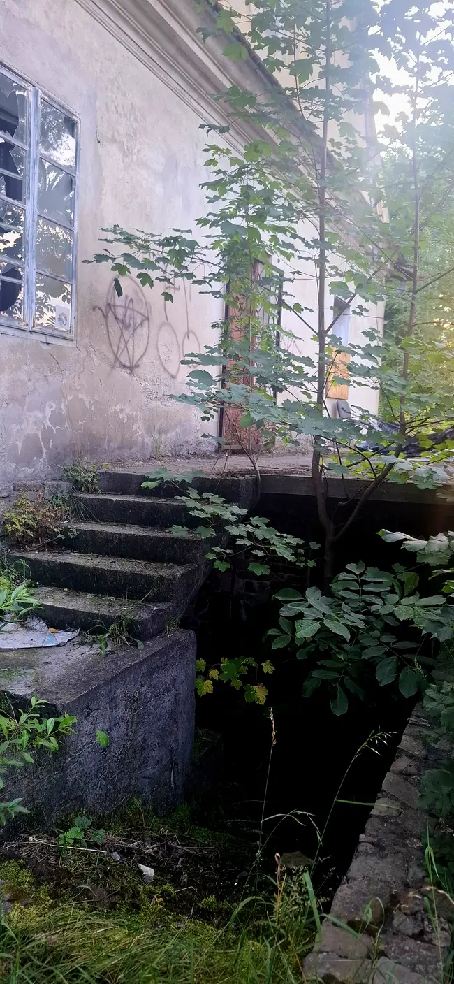 Karczma kiedyś dzis ruina - photo 3/53