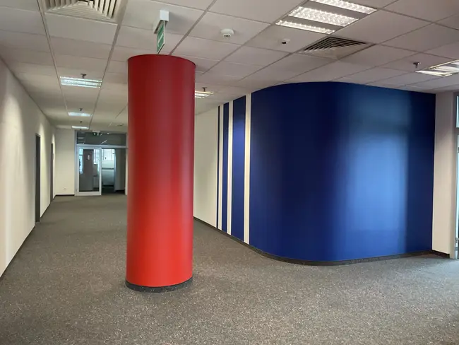 Opuszczone biura backrooms - zdjęcie 6/10