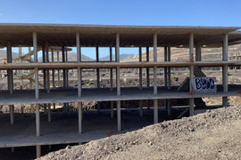 Niedokończony hotel