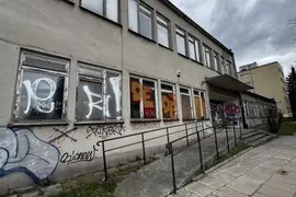 Opuszczona przychodnia rejonowa SZPZLO Warszawa-Ochota