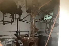 Opuszczone dwa budynki