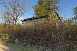 Niedokończony dom