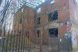 Niedokończona kamienica