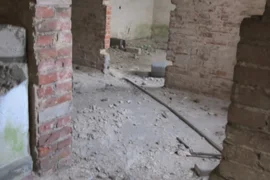 Niedokończona kamienica