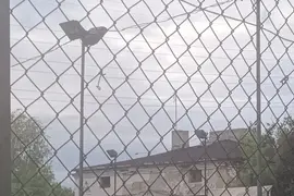 Opuszczona szkoła tenisa