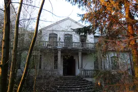 Opuszczony dworek