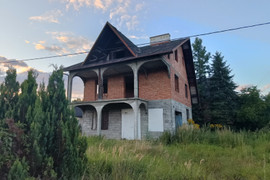 Opuszczona budowa domu w Rząsce