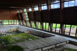 Opuszczony basen, Ozimek