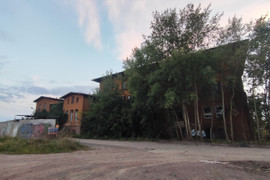 Opuszczony budynek kolejowy Szczecin Port Centralny