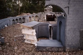 Opuszczony Park Miniatur Sakralnych Złota Góra w Częstochowie