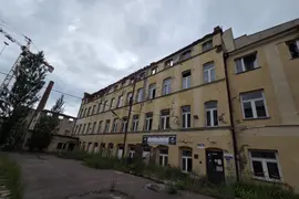 Biurowiec/Serwis Komputerowy