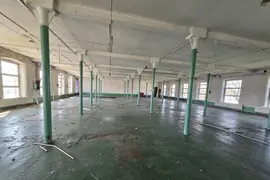 Opuszczony budynek wielofunkcyjny, Łódź