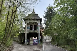 Zamek w Łapalicach, Łapalice