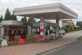 Opuszczona Stacja Paliw CPN, Poddębice