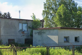 OPUSZCZONY DOM/ZAKŁAD