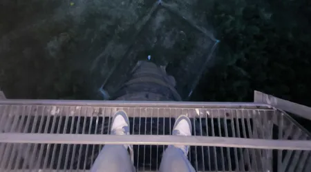 Stary komin dawny z a kŁ a d p r z e m y sŁ u tŁ u s z c z o w e g o