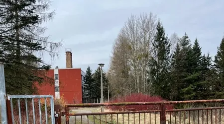 Opuszczone biurowce.