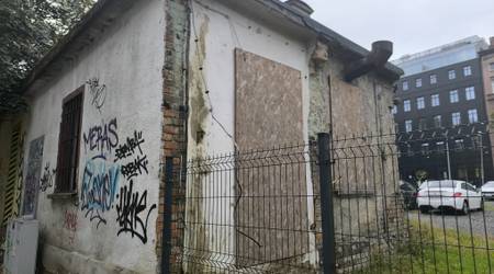 Opuszczony sklepik.
