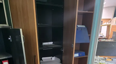 Opuszczony zakład p a w o