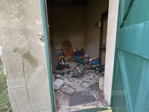 Opuszczony ośrodek "Villa Rosa" - zdjęcie 32/40
