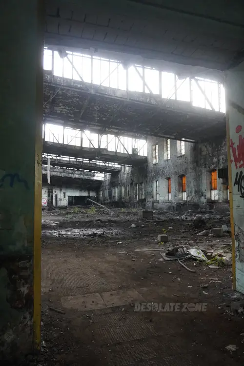 Opuszczona Fabryka Maszyn Elektrycznych Indukta S.A. - zdjęcie 10/69