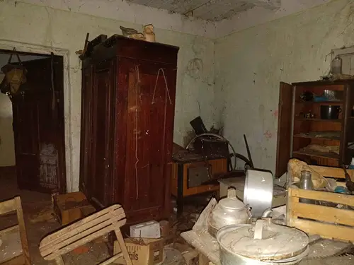 Opuszczone gospodarstwo w Marzeninie - zdjęcie 4/5