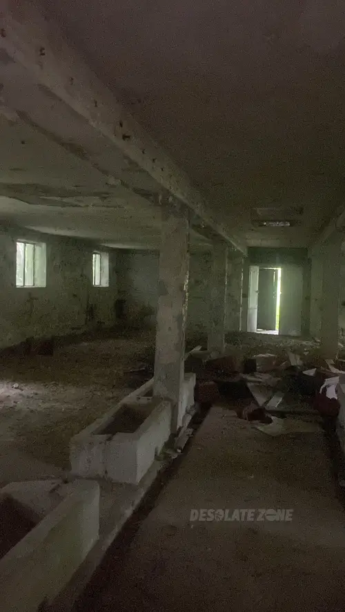 Opuszczone schronisko - zdjęcie 1/9