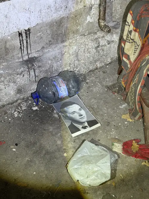 Gospodarstwo z domem, stodołą, kurnikami