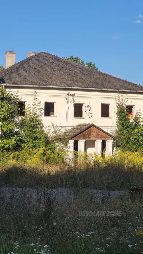 Zespół Pałacowo- parkowy Tarnoskała - zdjęcie 2/4