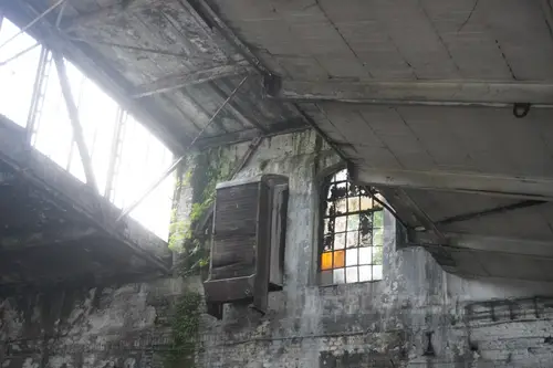 Opuszczona Fabryka Maszyn Elektrycznych Indukta S.A. - zdjęcie 13/69