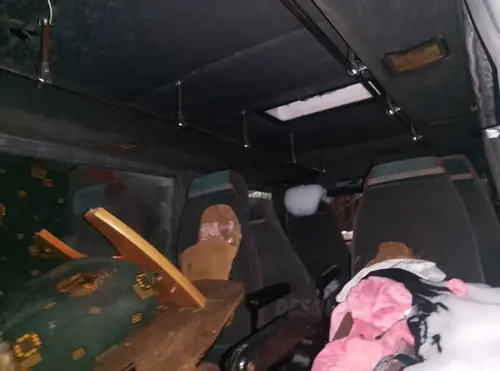 Stary porzucony bus - photo 6/8