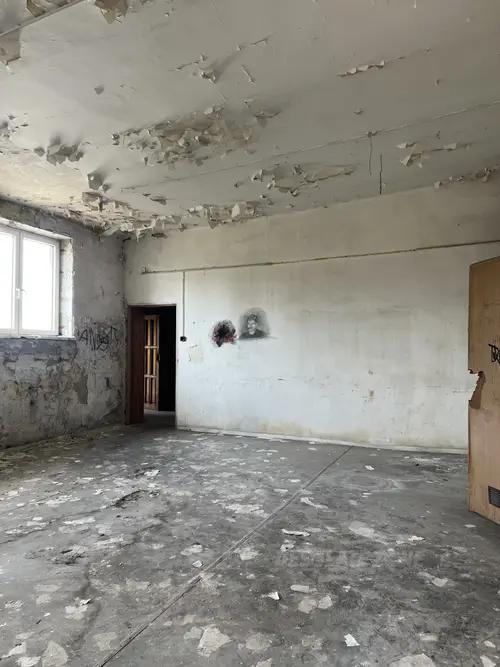 Pustostan po dawnej firmie budowlanej FachBud - zdjęcie 1/58