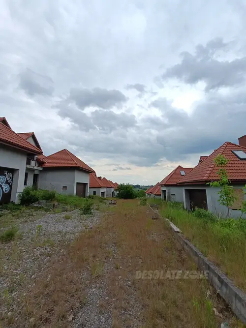 Niedokończone osiedle - zdjęcie 5/6
