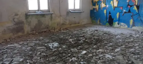 Opuszczona przychodnia wojskowa. - photo 26/88