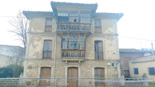 Dom rodzinny - zdjęcie 1/1