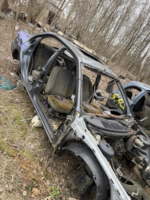 Opuszczony mechanik samochodowy