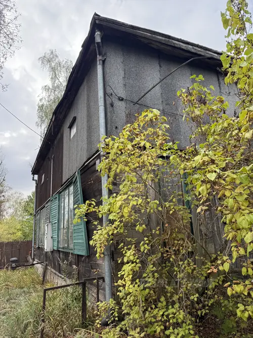 Opuszczony dom - zdjęcie 2/8