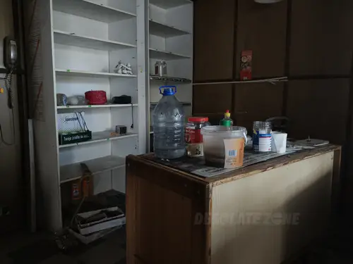 Opuszczony sklep spożywczy - zdjęcie 10/10