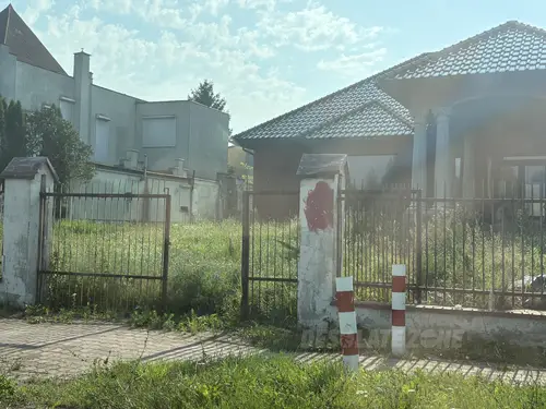 Niedokończona Willa - zdjęcie 1/5
